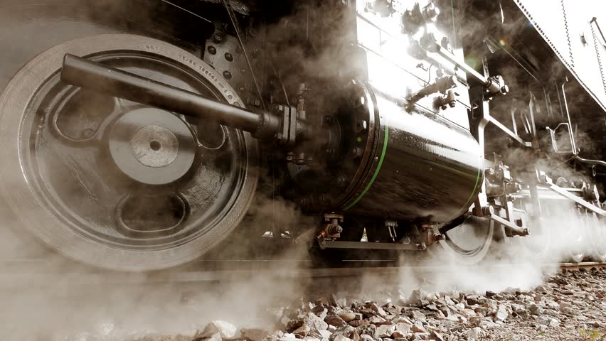 high technology the steam engine By the early 1800s, high-pressure steam engines had become compact enough to move beyond the factory, prompting the first steam-powered locomotive to hit the rails in britain in 1804. high technology the steam engine By the early 1800s, high-pressure steam engines had become compact enough to move beyond the factory, prompting the first steam-powered locomotive to hit the rails in britain in 1804.