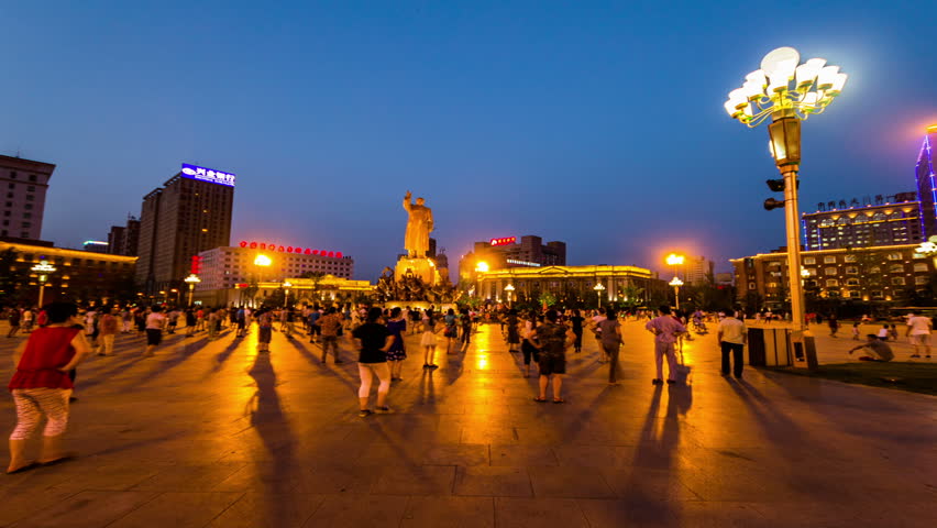 Shenyangchina Aug 12014 The Peopledama Dance In Zhongshan Square